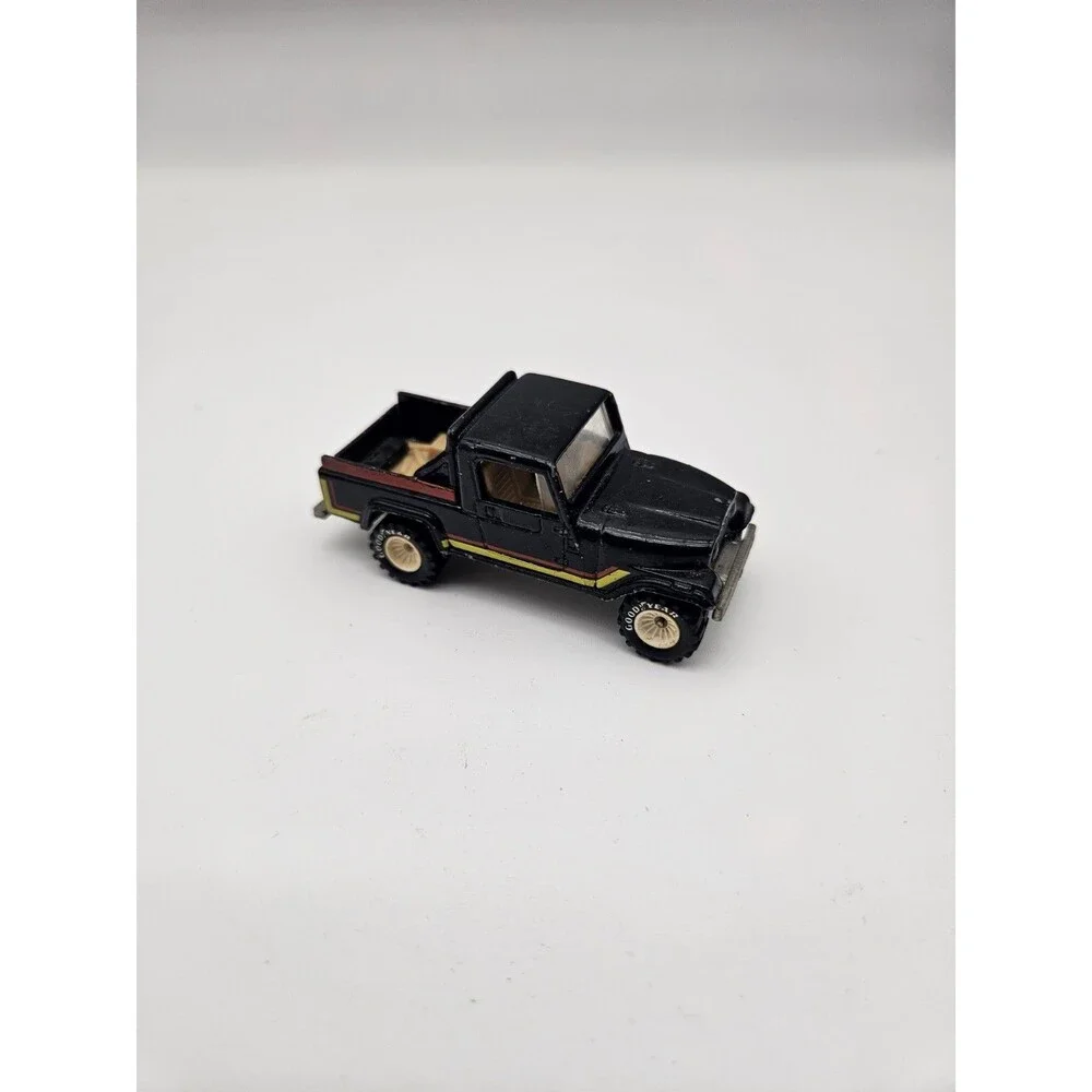 Hot Wheels 1983 Black - JEEP SCRAMBLER - Real Riders White Hubs #4370